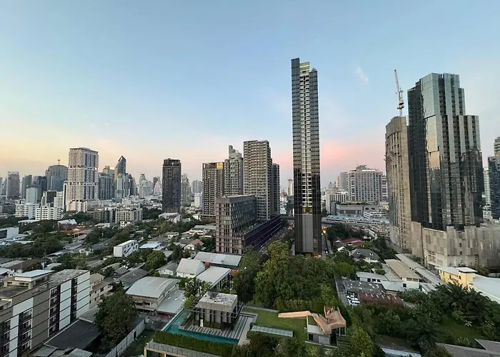 公寓 Luxury Art Downtown Metro Bangkok-kitchen-living 曼谷